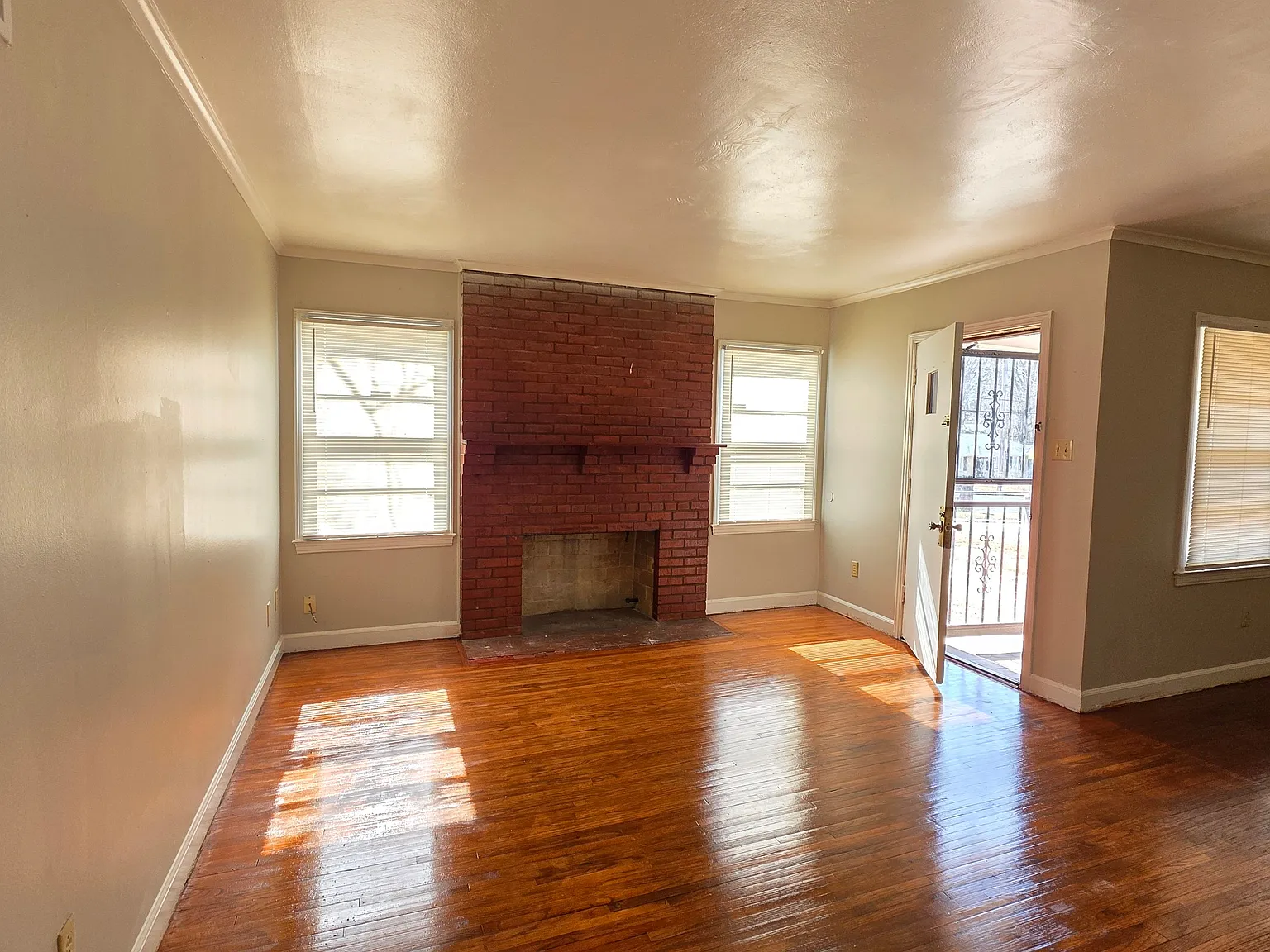 Spacious 3-Bed Home with Fenced Backyard & Flexible Living Spaces — Photo 3