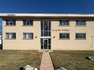 4208 Watson Rd #104, Saint Louis, MO 63109