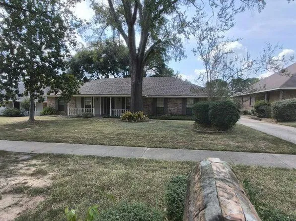 9328 Castlebrook Dr, Shreveport, LA 71129