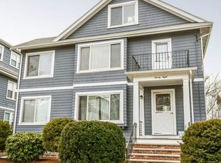 28-30 Pondview Rd, Arlington, MA 02474