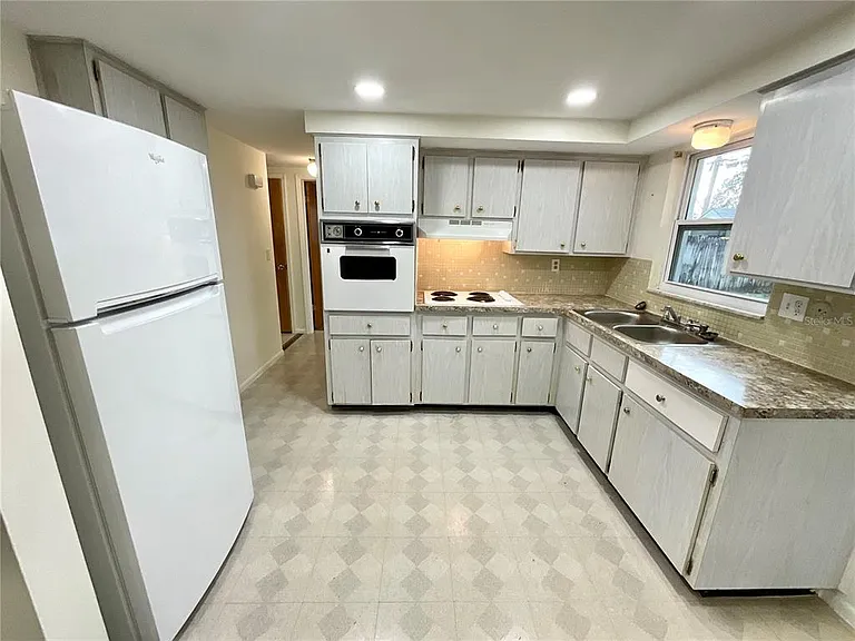4810 Flora Ave — Photo 4