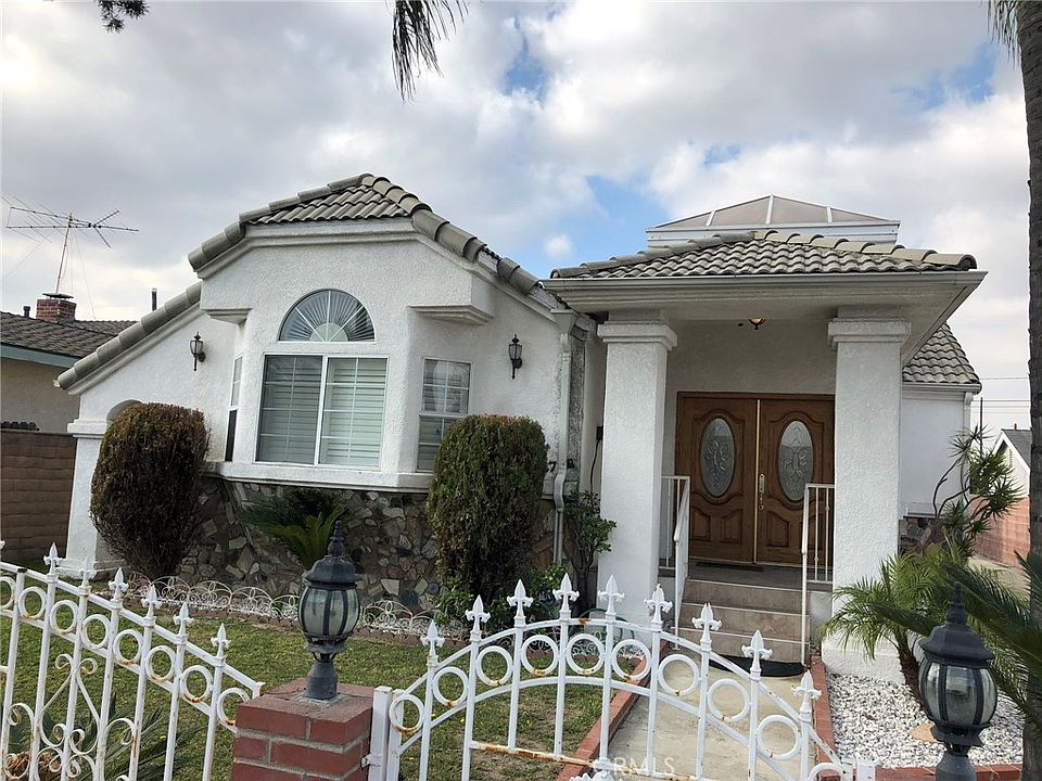 1st image of 12917 Sandy Ln