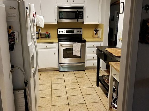 4th image of 1242 S Barrington Ave APT 103