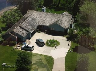 805 SE Walnut Ridge Dr, Waukee, IA 50263