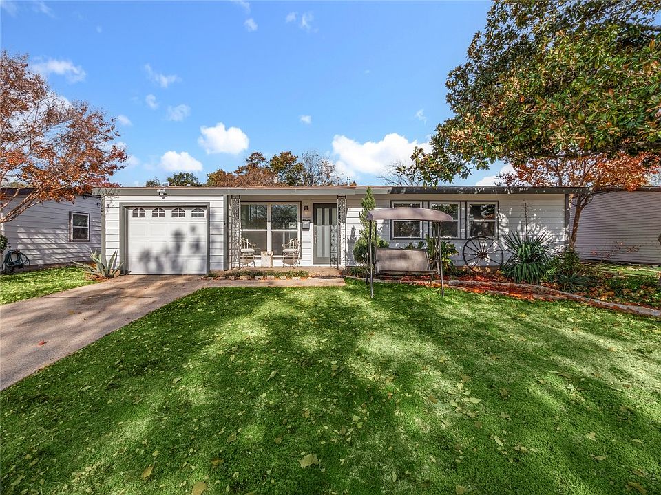 1st image of 2521 Collingwood Dr