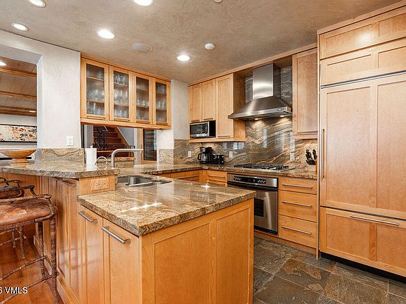 3rd image of 600 Vail Valley Dr #B-10