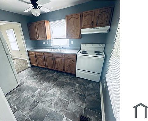 2nd image of 2889 Electric Ave