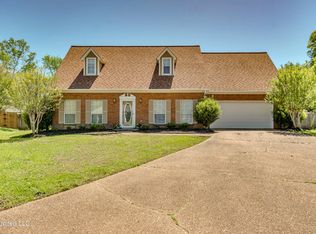 32 Hawthorne Hill Cv, Flowood, MS 39232