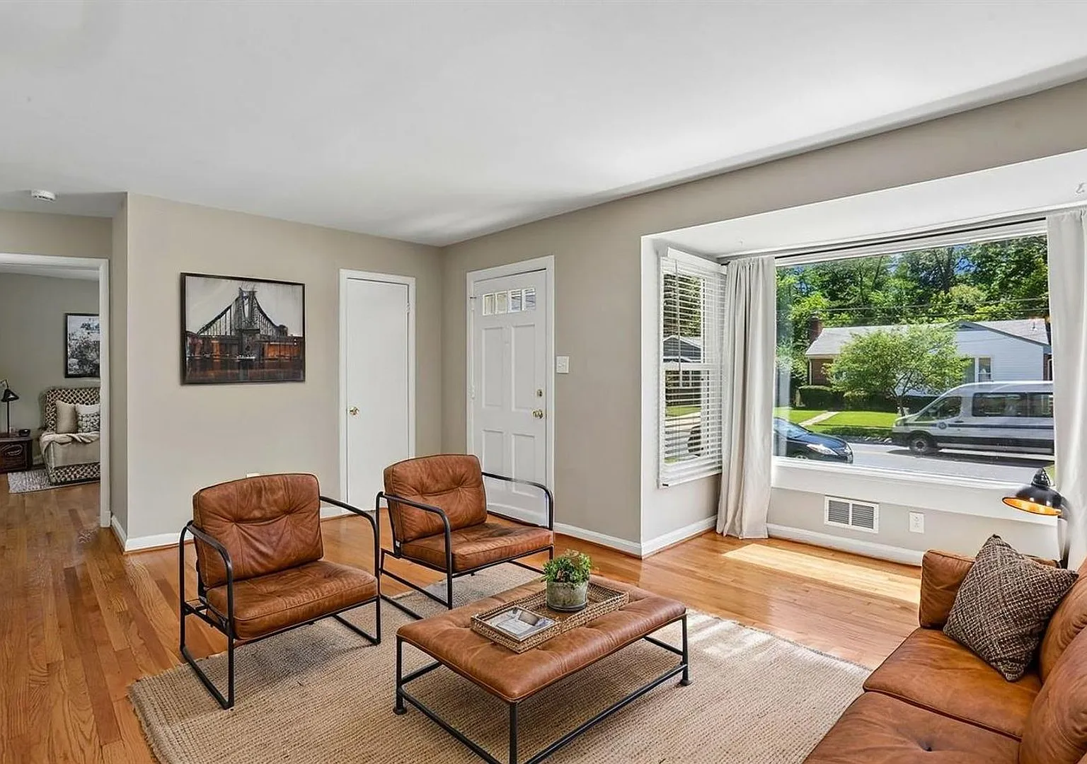 Make this charming Cape Cod your next home! — Photo 4