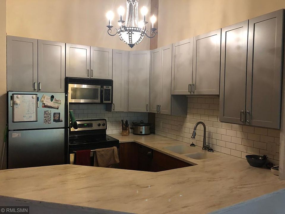 2nd image of 400 1st St N #204