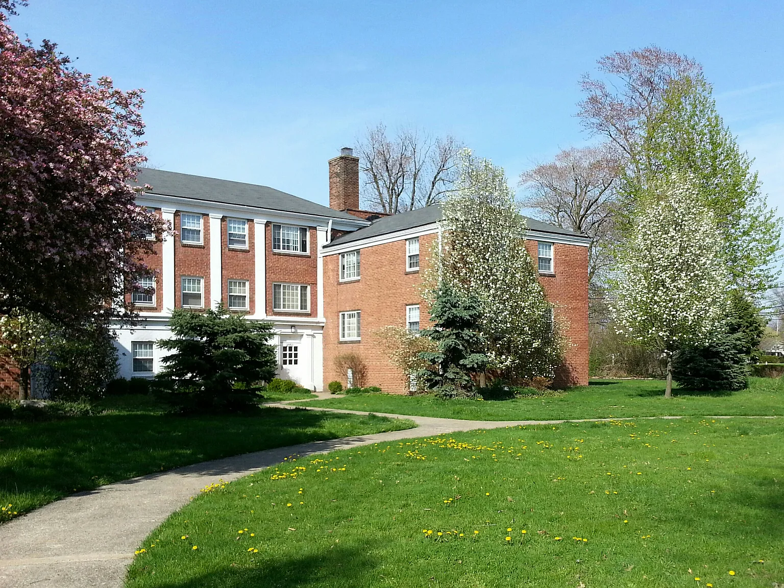 Shoreway Court Apts - #C1 — Photo 1
