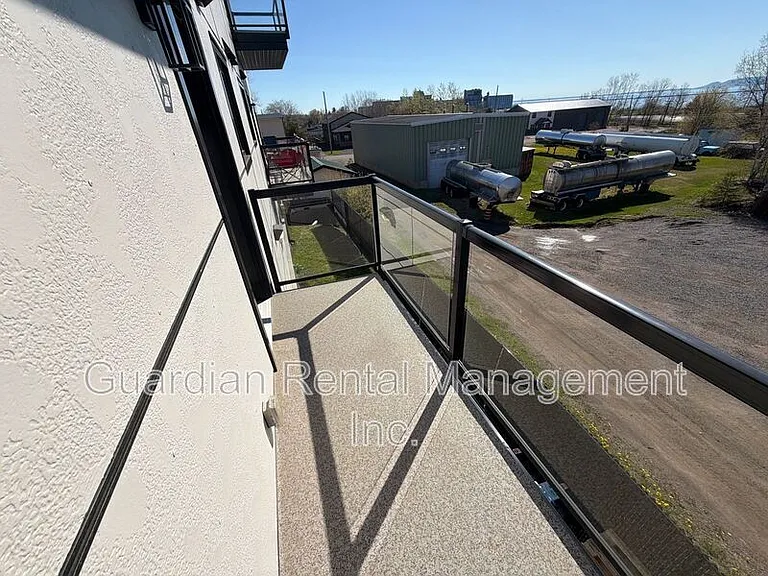 377 Cumberland St N #201 — Photo 23