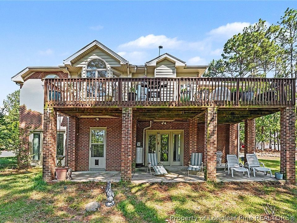 1st image of 96 Lotus Ln