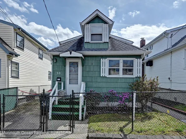30 Washington Avenue, Keansburg, NJ 07734