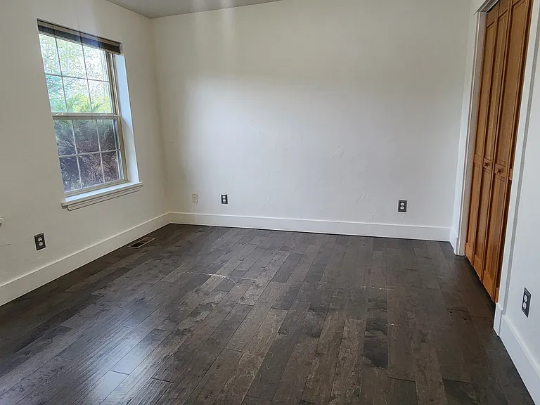 8105 Alamosa Ln — Photo 14