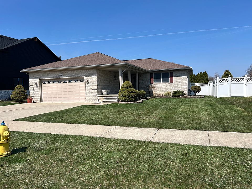 1st image of 15972 Petros Dr