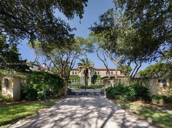 9940 W Suburban Dr, Pinecrest, FL 33156