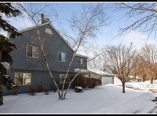 9327 Polaris Ln N, Maple Grove, MN 55369