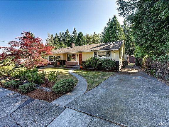 Welcome to Forest Court!  Off-street parking for at least 3 cars. Long driveway leads to the backyard.