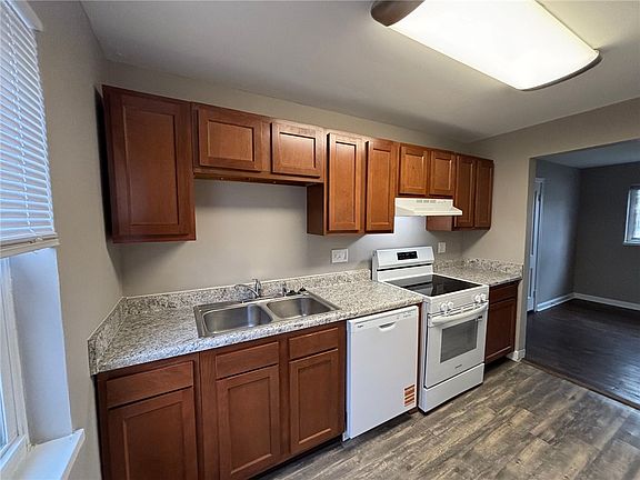 4th image of 337 E Dorothy Ln