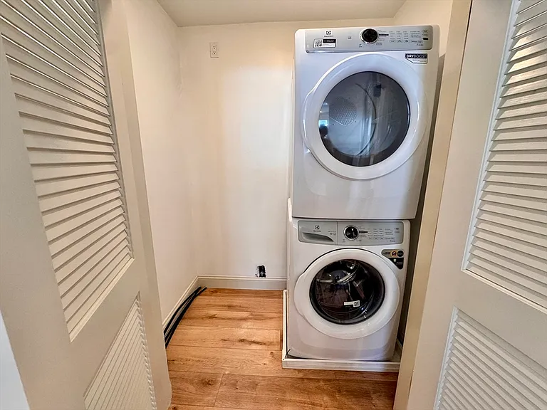 7 Hardy St #2 — Photo 14