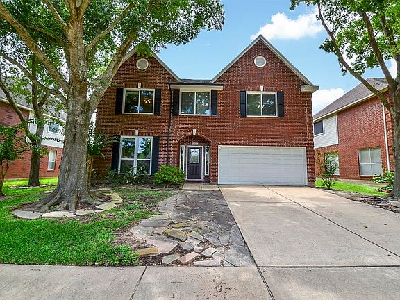 2nd image of 1222 Mountain Lake Dr