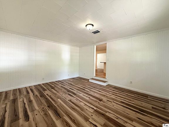 4th image of 248 Burnett St