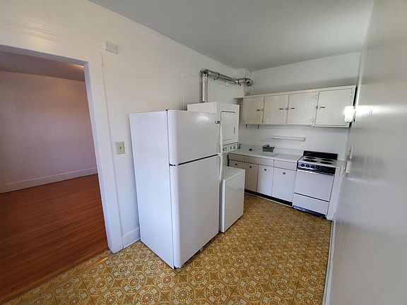 2nd image of 2 Maryland Ave APT 14
