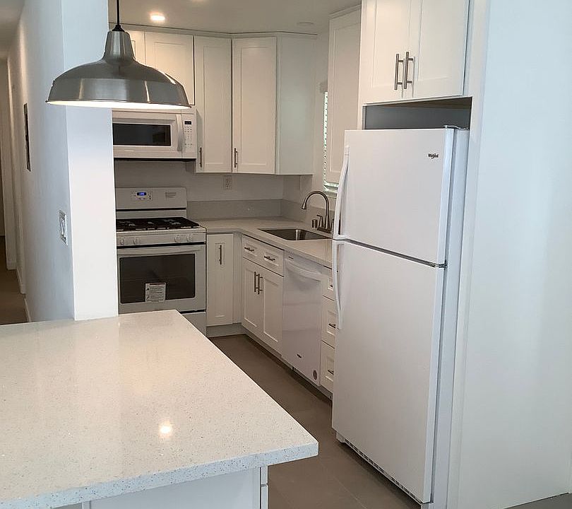 1st image of 4437 1/2 Montalvo St