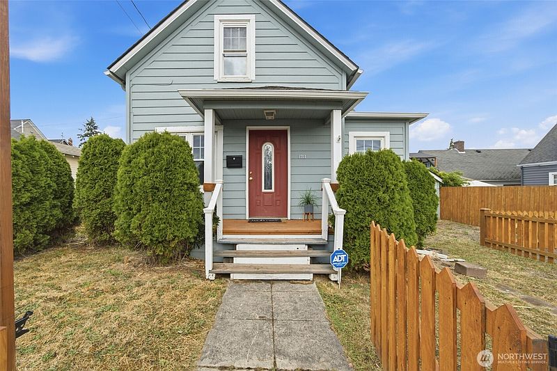3rd image of 1711 24th Street