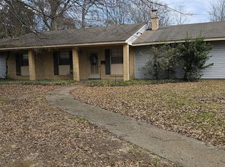 2832 Gretna Green St, Jackson, MS 39209