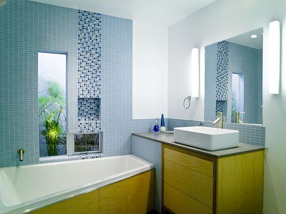3rd image of 3774 Ashwood Ave