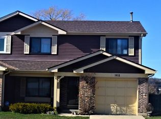 1413 Chippewa Trl, Wheeling, IL 60090