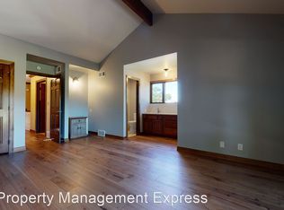 2800 S Ridgeview Way, Sioux Falls, SD 57105