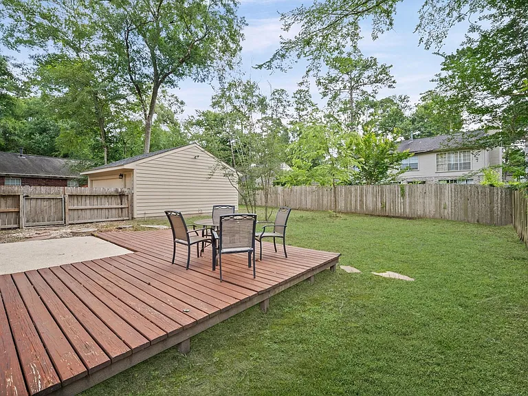 7 Grey Birch Pl — Photo 29