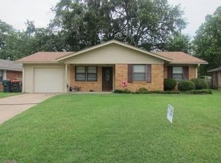 3112 Greg Ln, Tyler, TX 75701