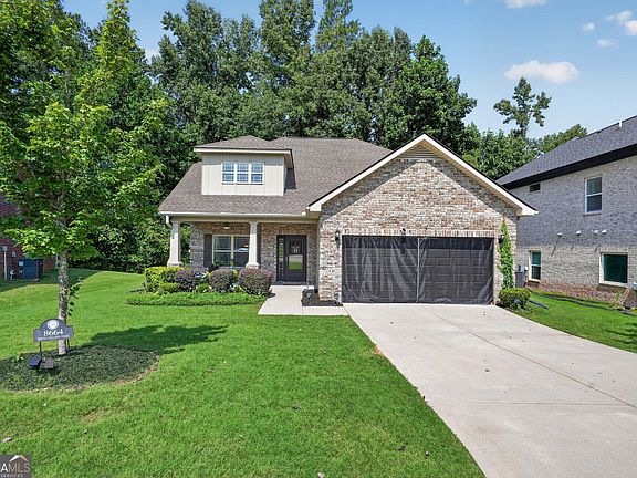 2nd image of 8664 Spivey Village Trl
