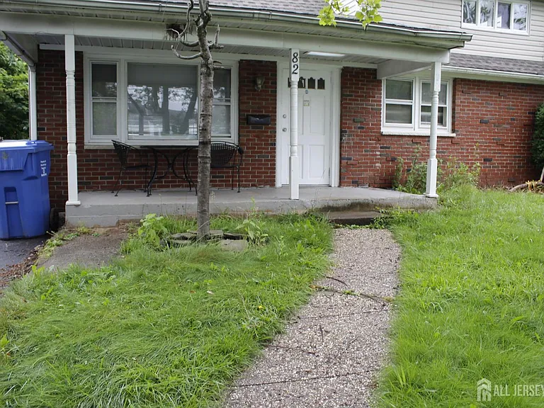 82 Washington Ave — Photo 24