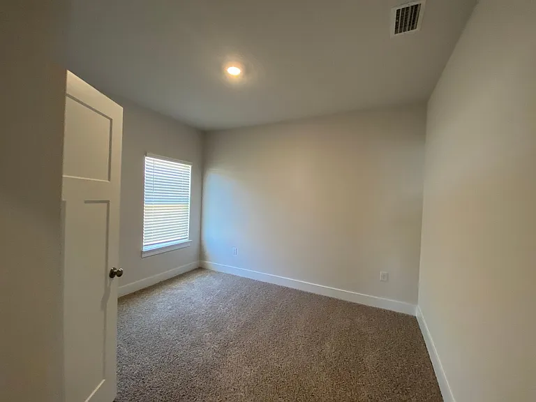 3398 Southwind Dr — Photo 34