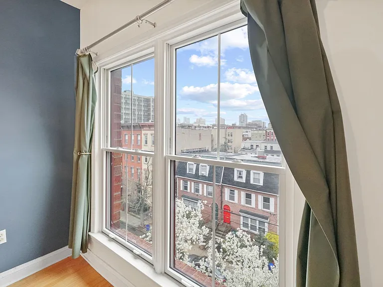 84 Adams St #5C — Photo 15