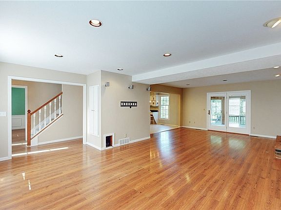 5th image of 41 Prescott Dr