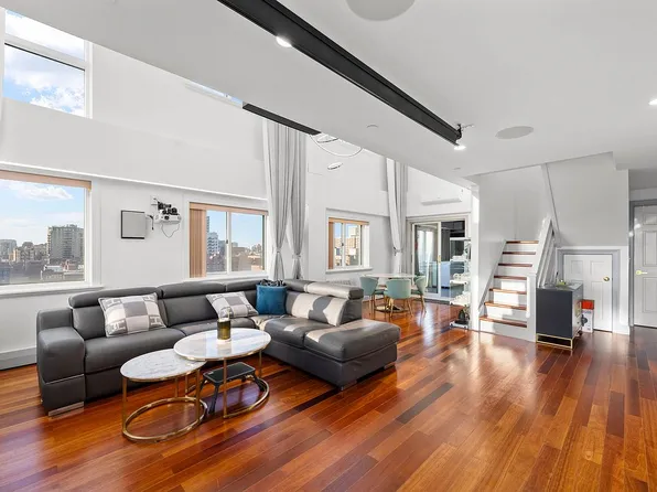 43-18 Main St #1214A, Flushing, NY 11355