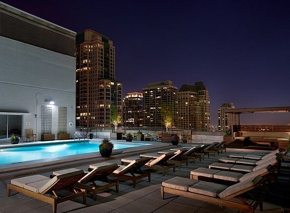 4th image of 777 N Michigan Ave APT 1003