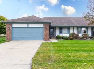 45480 Inverness Cir, Macomb, MI 48044
