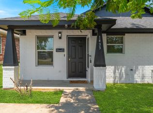 1433 E Robert St, Fort Worth, TX 76104
