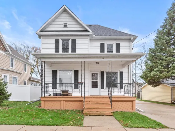 107 Gould Street, Beaver Dam, WI 53916