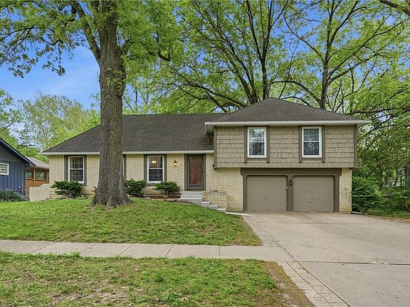 3rd image of 9731 Roe Ave