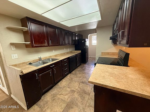 5th image of 18021 N 40TH Place