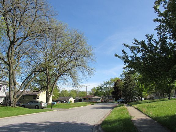 4th image of 3614 W 78th Ave