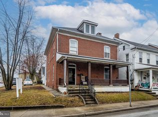 819 York 8191/2 St, Hanover, PA 17331